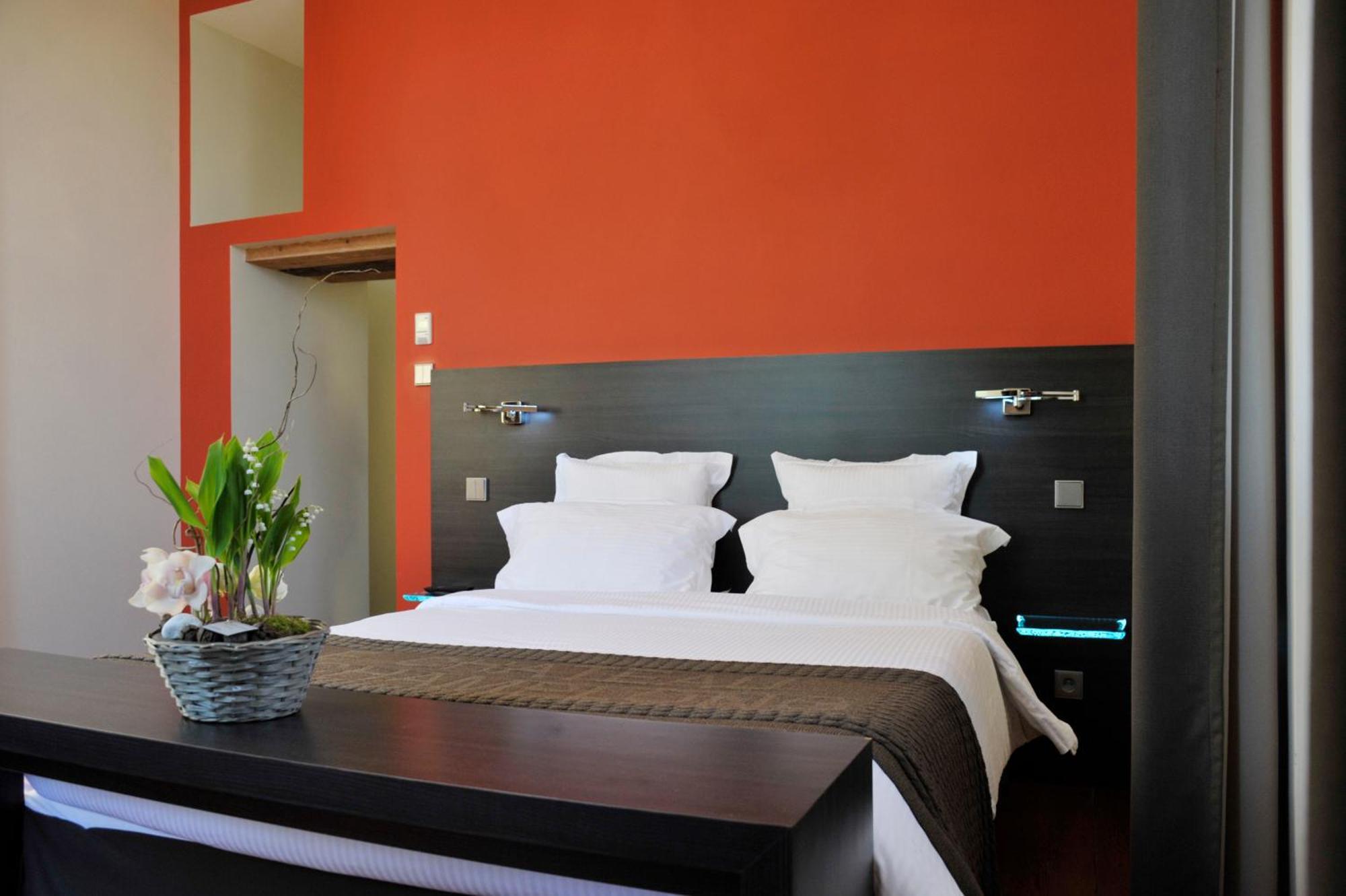 Chateau De Champlong Table Hotel **** Golf & Spa Villerest  Exterior photo