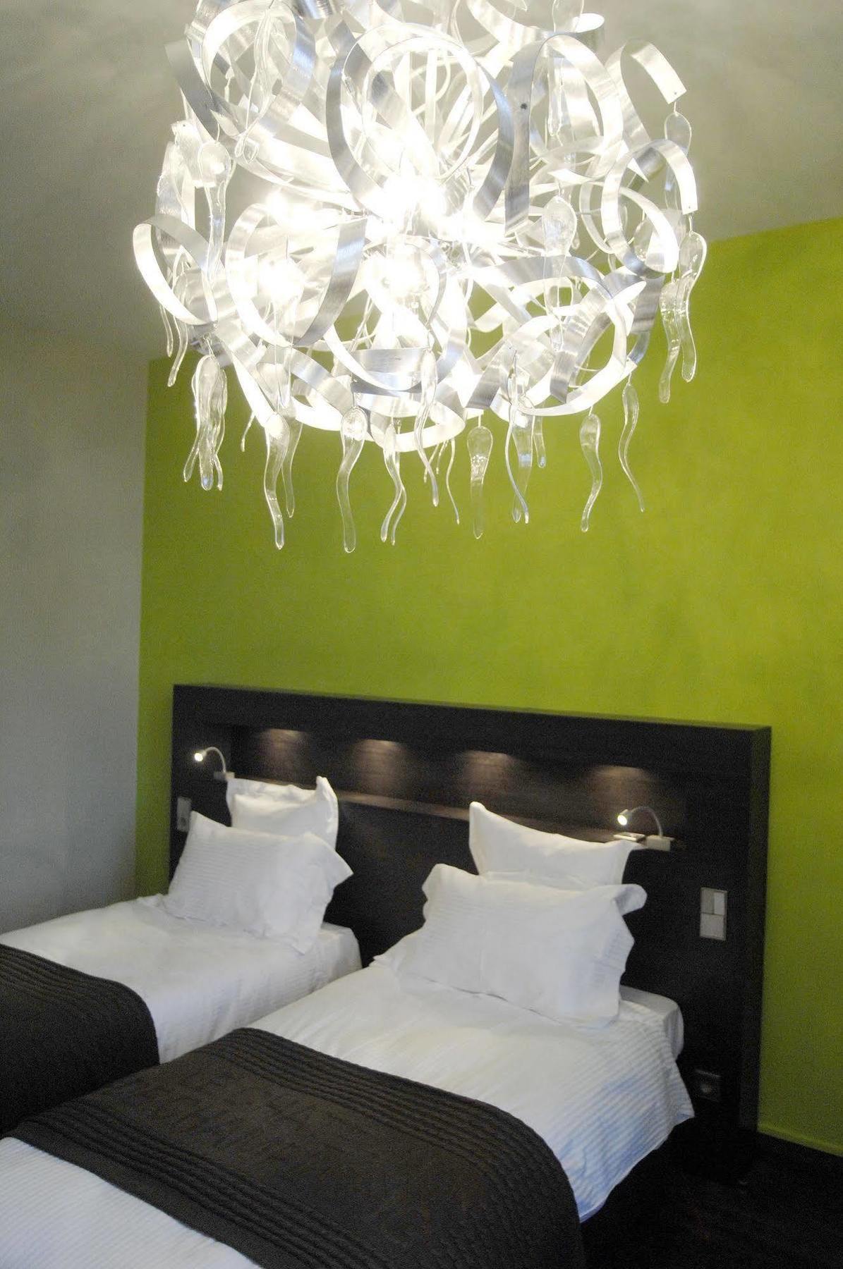 Chateau De Champlong Table Hotel **** Golf & Spa Villerest  Room photo